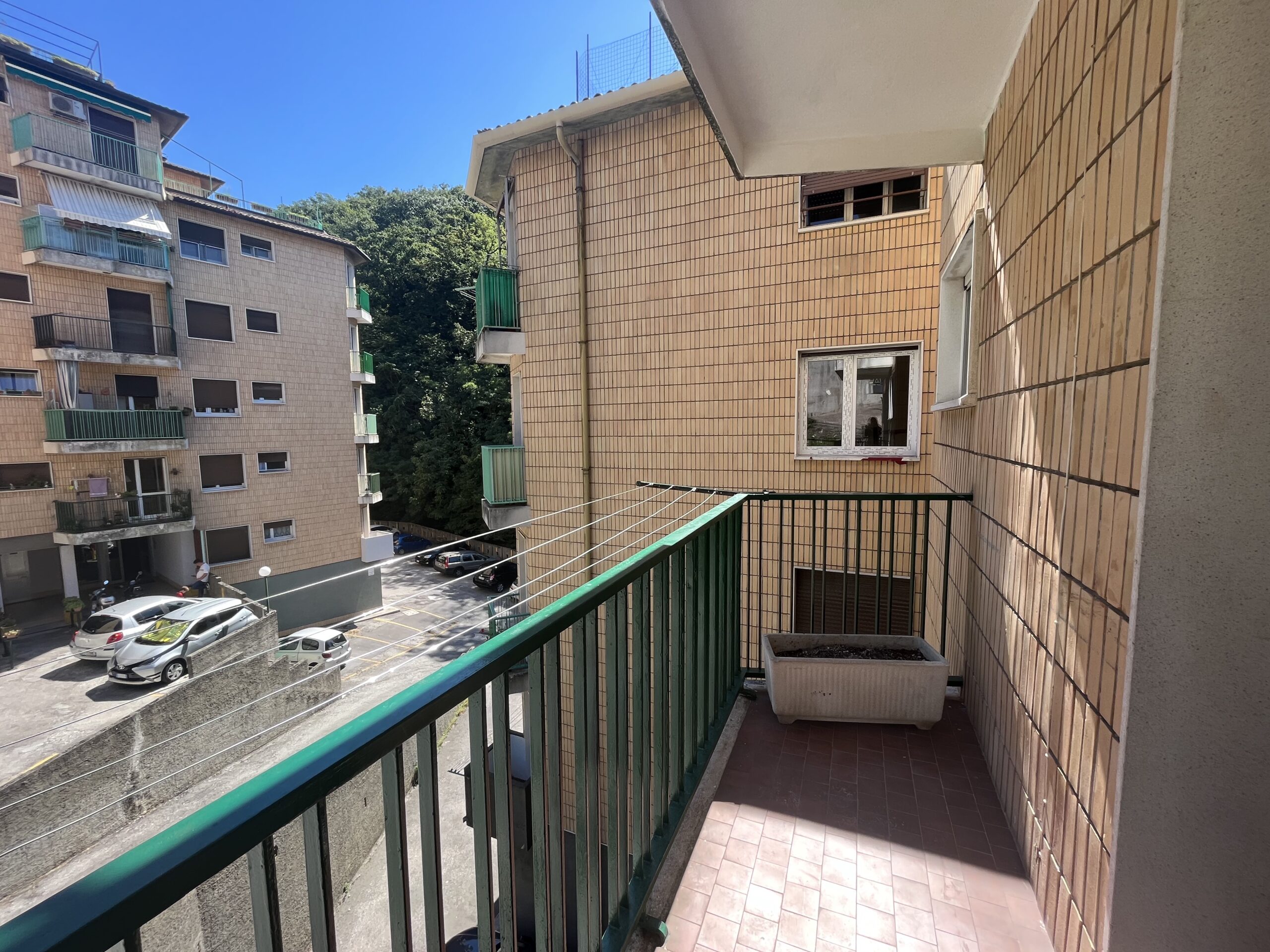 Al momento stai visualizzando Bilocale con balcone a roiano